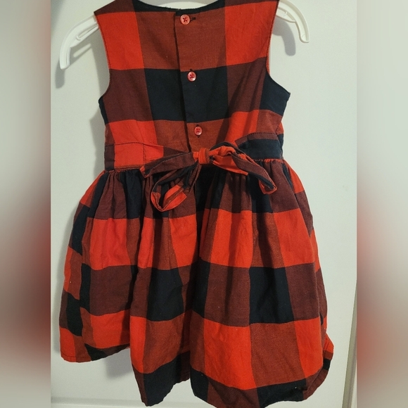 Carters  18m dress - Picture 2 of 3
